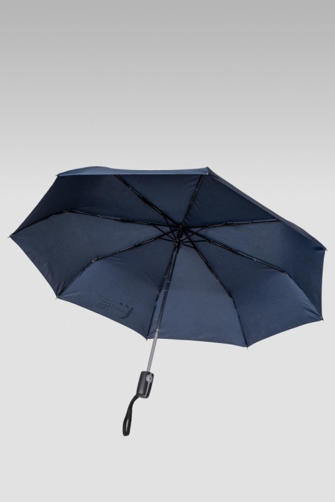 Złożony granatowy parasol automatyczny z rączką, przyciskiem i paskiem na nadgarstek
